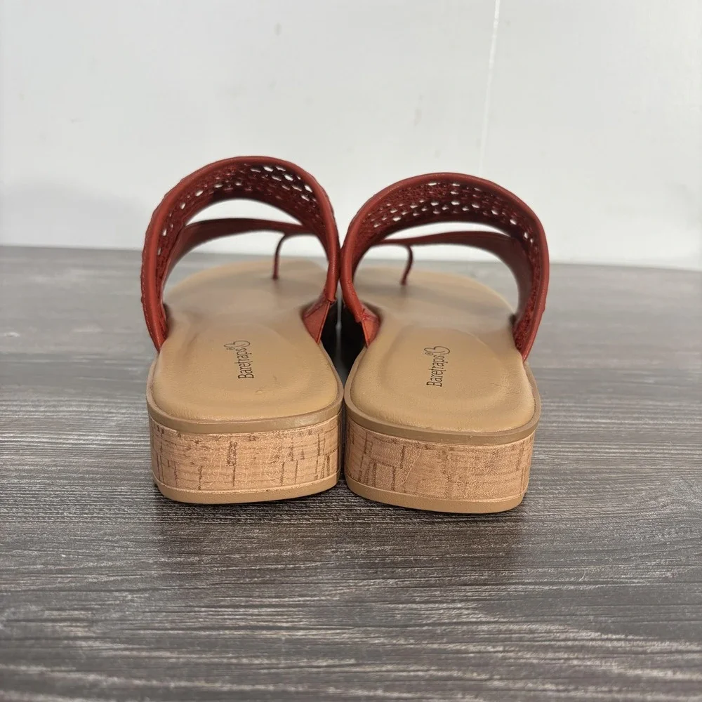 New! Baretraps Gavina Thong Sandal Shoes Womens Size 9M Red Comfort Wedge